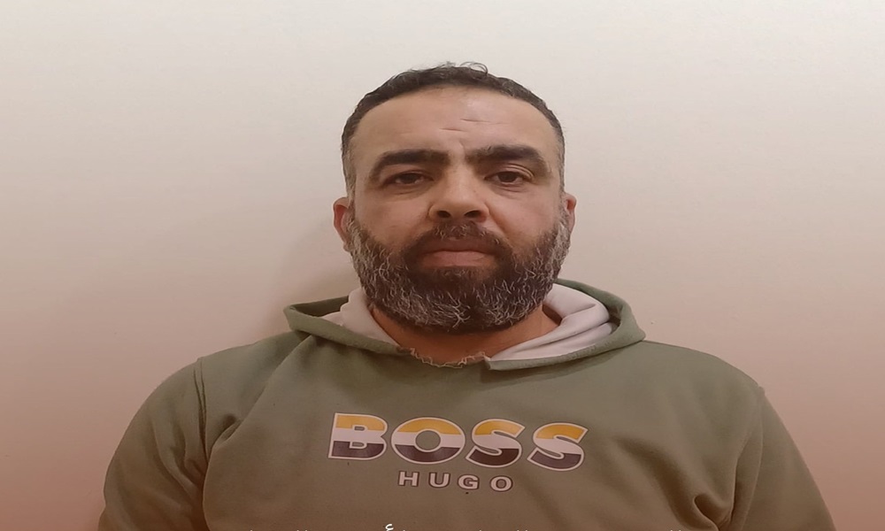 في تفاحتا… انتحل صفة أمنية وسلب مواطنين!