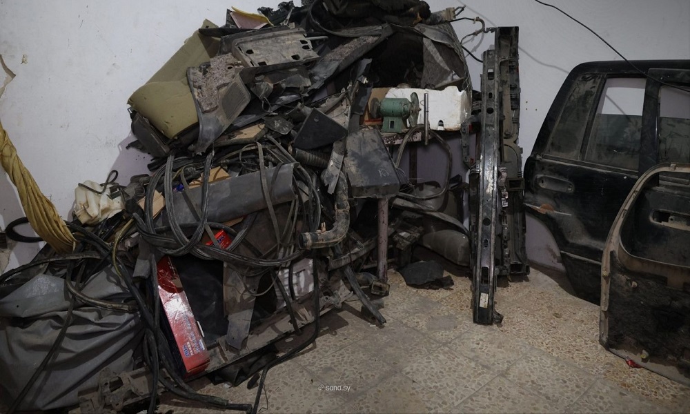 في حمص.. عصابة تسرق السيارات وتفككها لبيعها