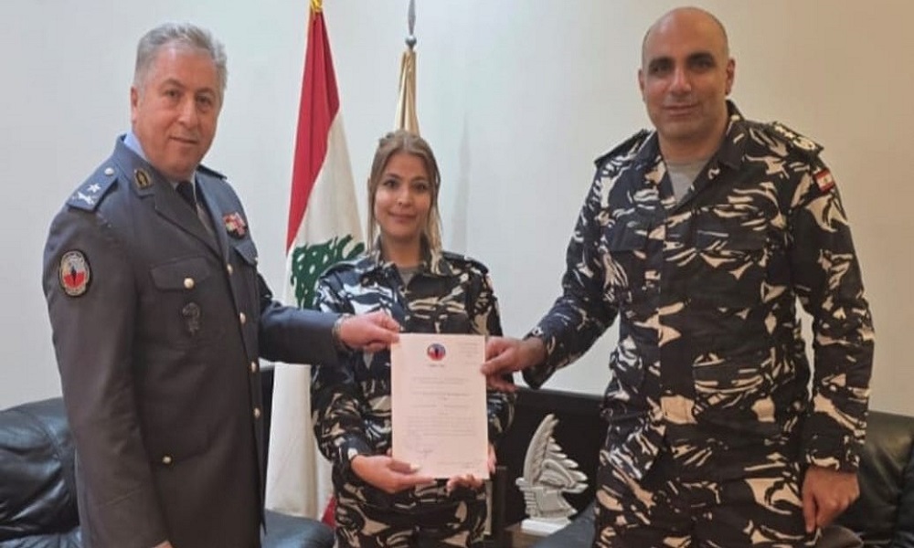 بعد صورة المطار المؤثرة.. تكريم المعاون أوّل ناديا ناصر