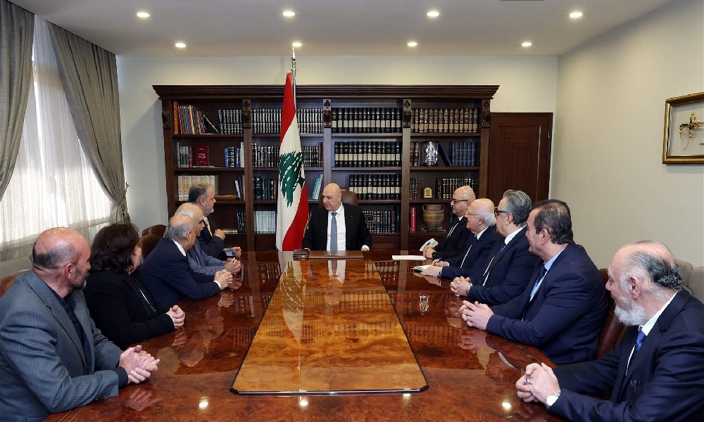 عون: الرسالة التربوية في لبنان لا بد أن تستمر