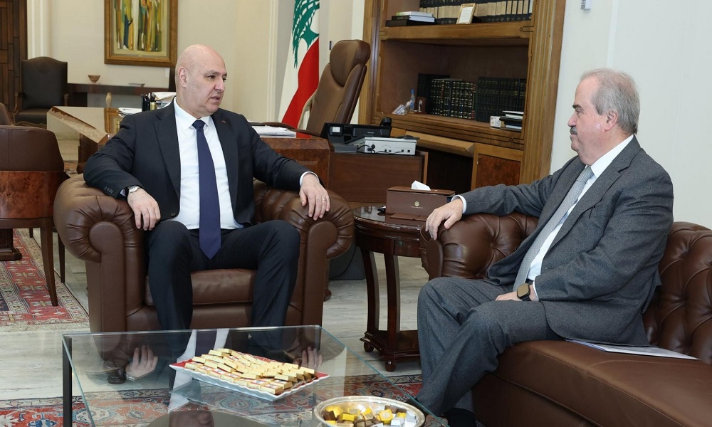 عون اطّلع من جابر على مسألة رواتب وأجور القطاع العام