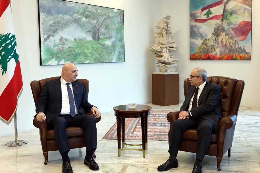 الأوضاع السياسية والأمنية على طاولة عون وسلام