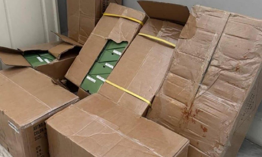 بالصورة: ضبط أحذية مهرّبة