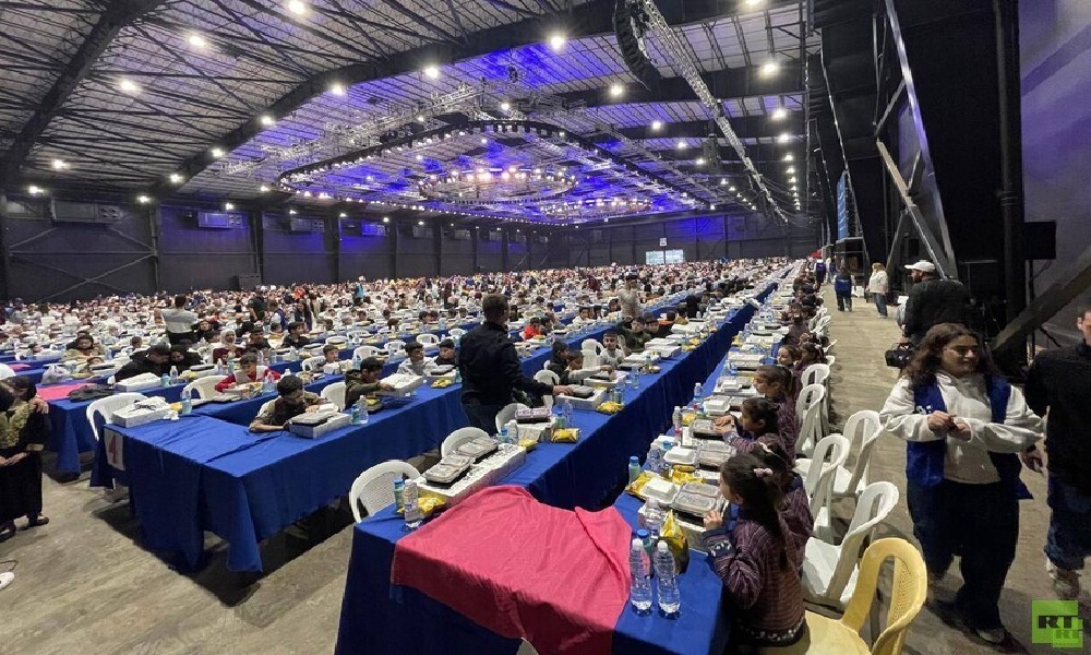 لبنان ينظم ”أكبر مائدة إفطار في العالم” لدخول موسوعة “غينيس”