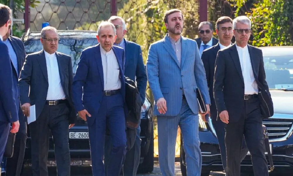 وفد إيران كاد ينسحب من جنيف: شياطين التفاصيل تمهّد للضربة؟