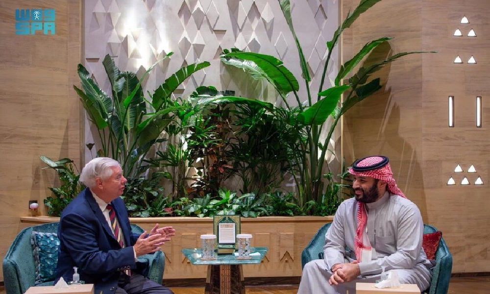 غراهام بعد لقائه بن سلمان: استبدال النظام الإيراني ضروري