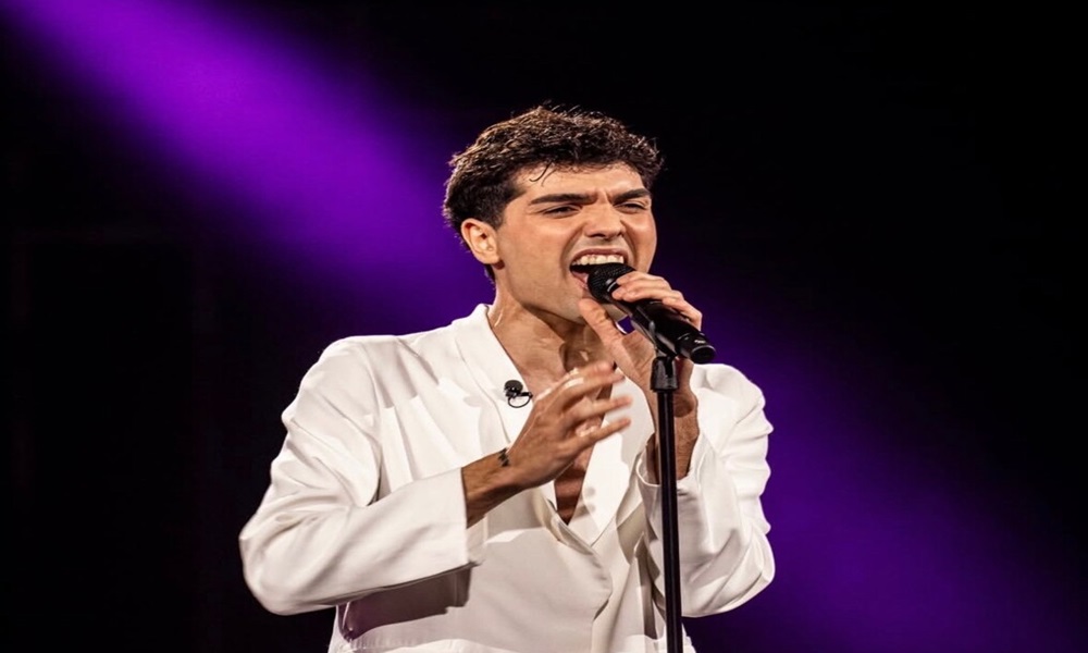 لبناني يتألّق على مسرح “ذا فويس” في بلجيكا (فيديو)