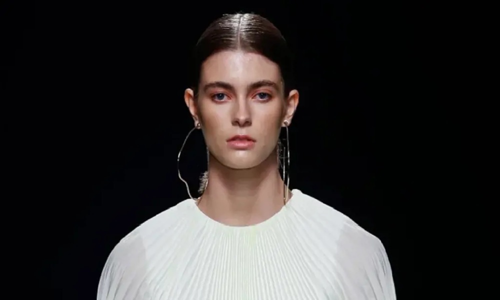 العثور على عارضة أزياء عالمية متوفاة في منزلها