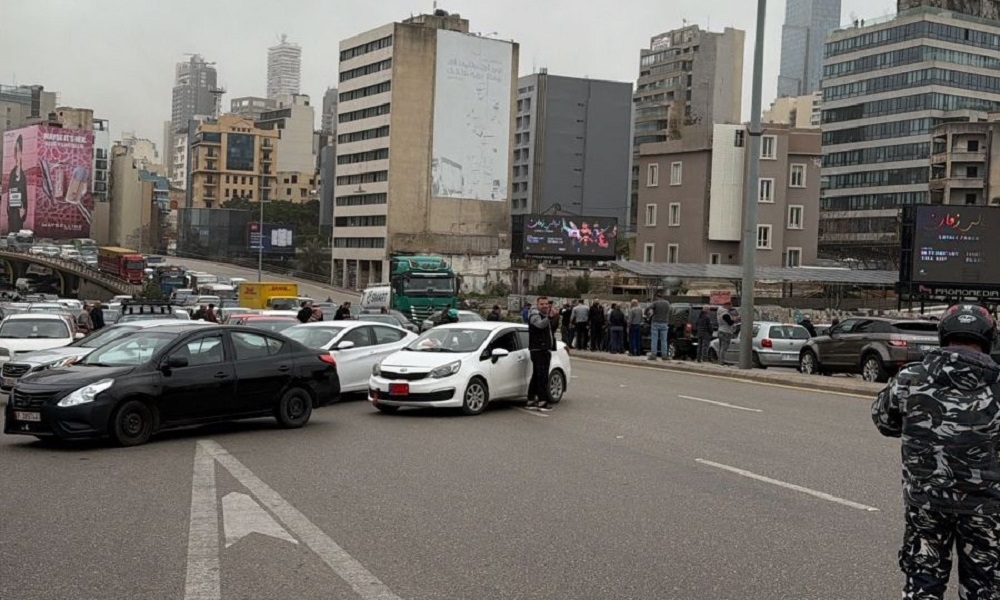 الجيش يعيد فتح الطريق عند جسر الرينغ