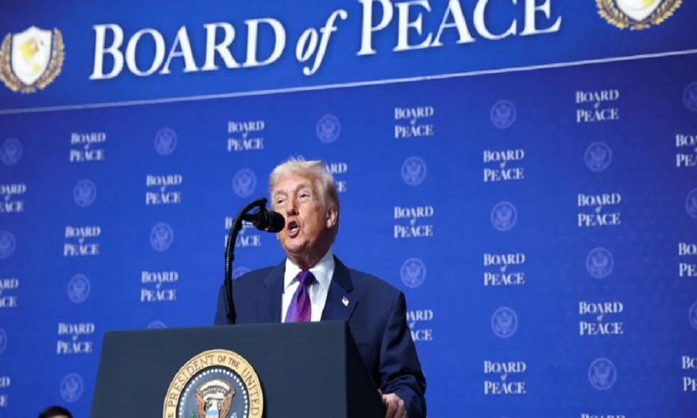 ترامب يحدد 10 أيام للتوصل إلى حل مع إيران