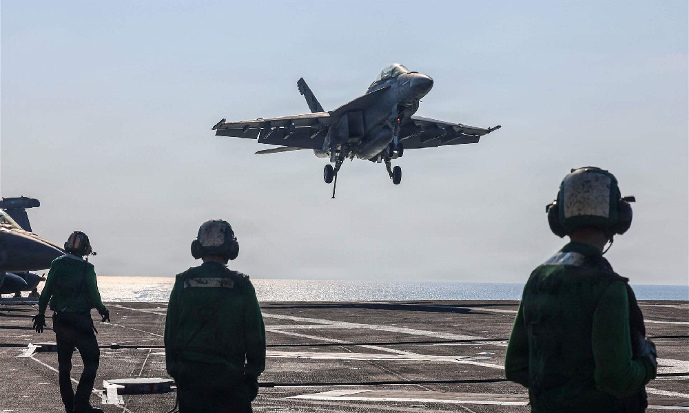 ويتكوف يزور حاملة الطائرات الأميركية في الشرق الأوسط​