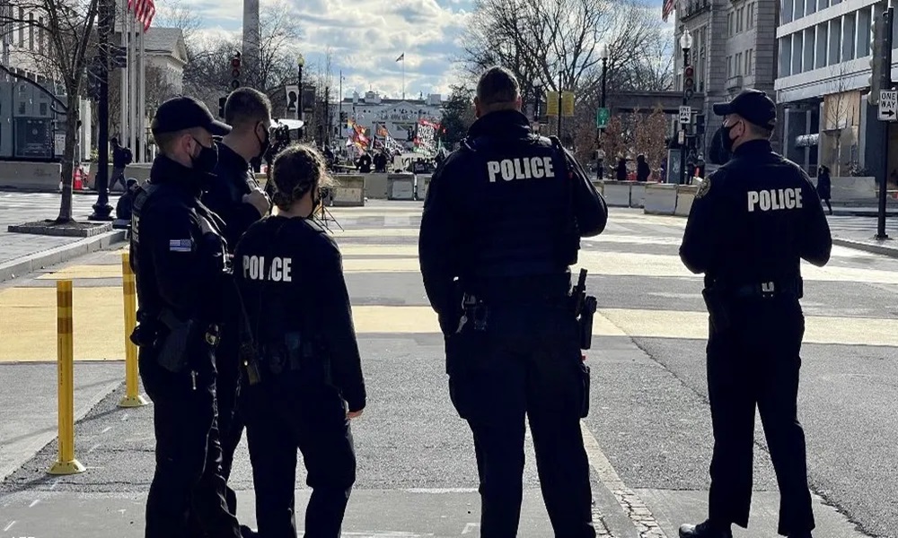 اعتقال طيار أميركي سابق… والسبب؟