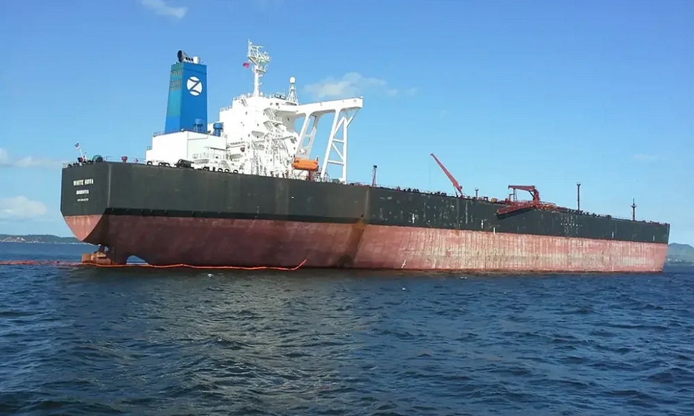 القوات الأميركية تحتجز سفينة في المحيط الهندي