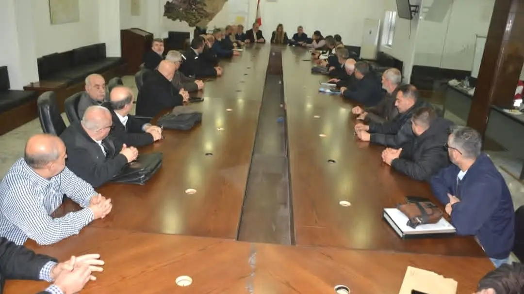 رئيس بلدية طرابلس يتابع ملف الأبنية المتصدعة