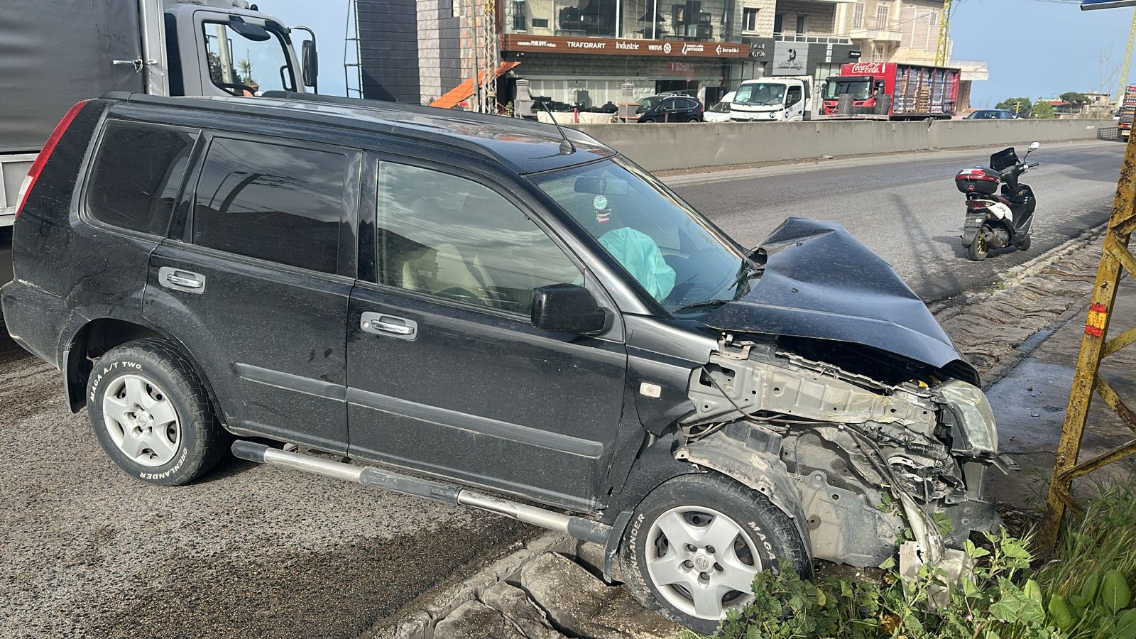جريح بحادث سير في ضهور العبادية (صور)