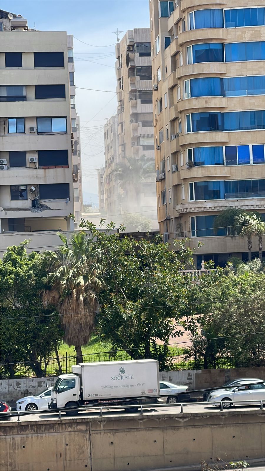 بالصورة- إستهداف شقة في الجناح