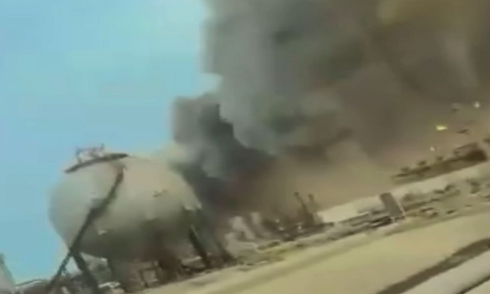 بالفيديو: هجوم بالصواريخ على “أرامكو”