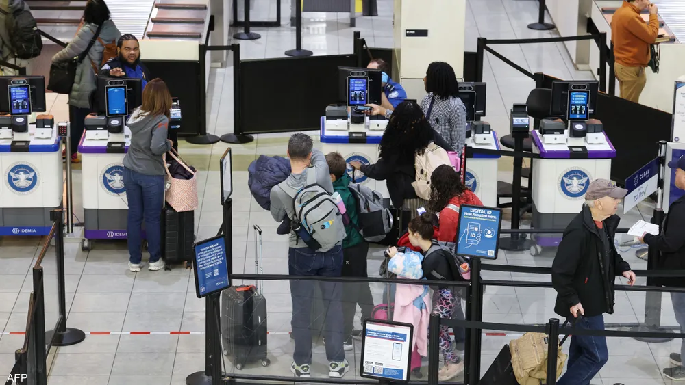 9 آلاف أميركي يغادرون الشرق الأوسط