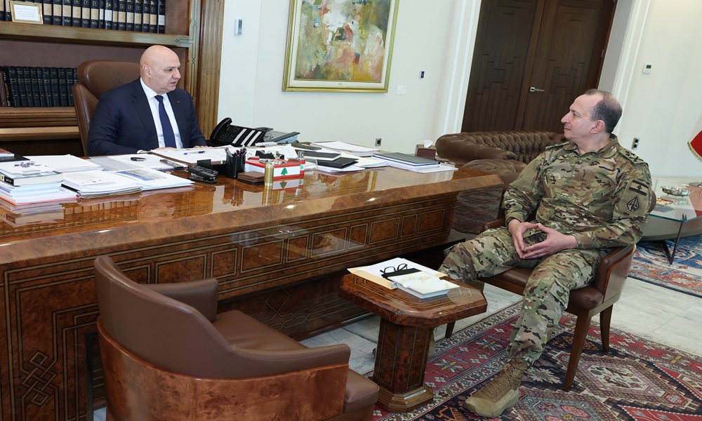 هيكل في بعبدا… والتطورات بالجنوب محور البحث