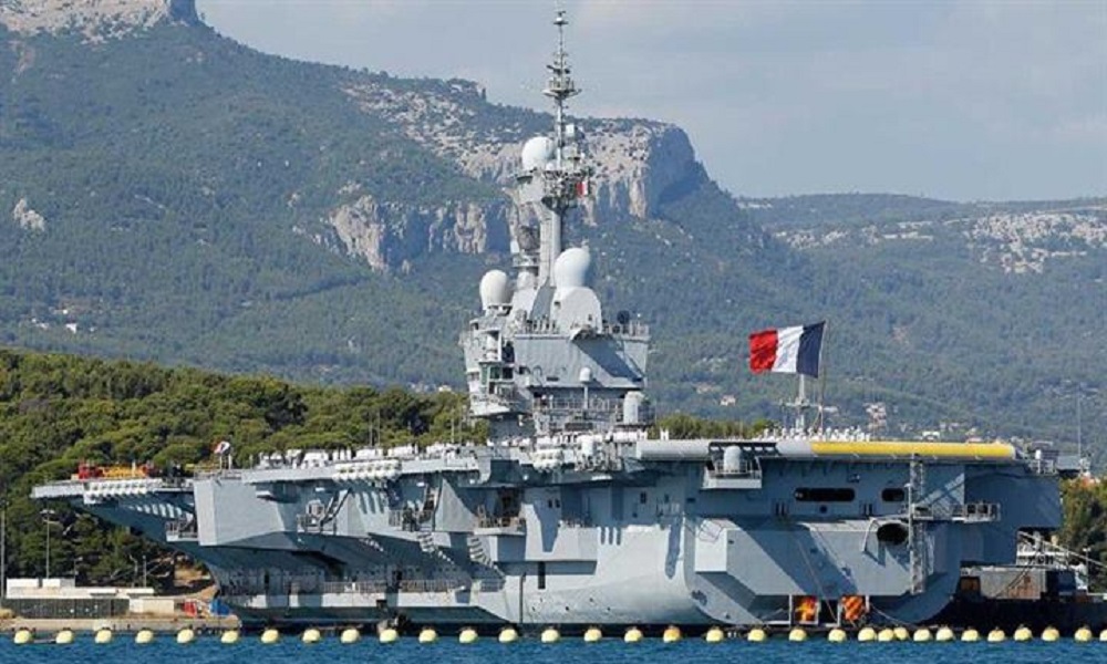 فرنسا ترسل حاملة الطائرات “شارل ديغول” إلى شرقيّ المتوسط