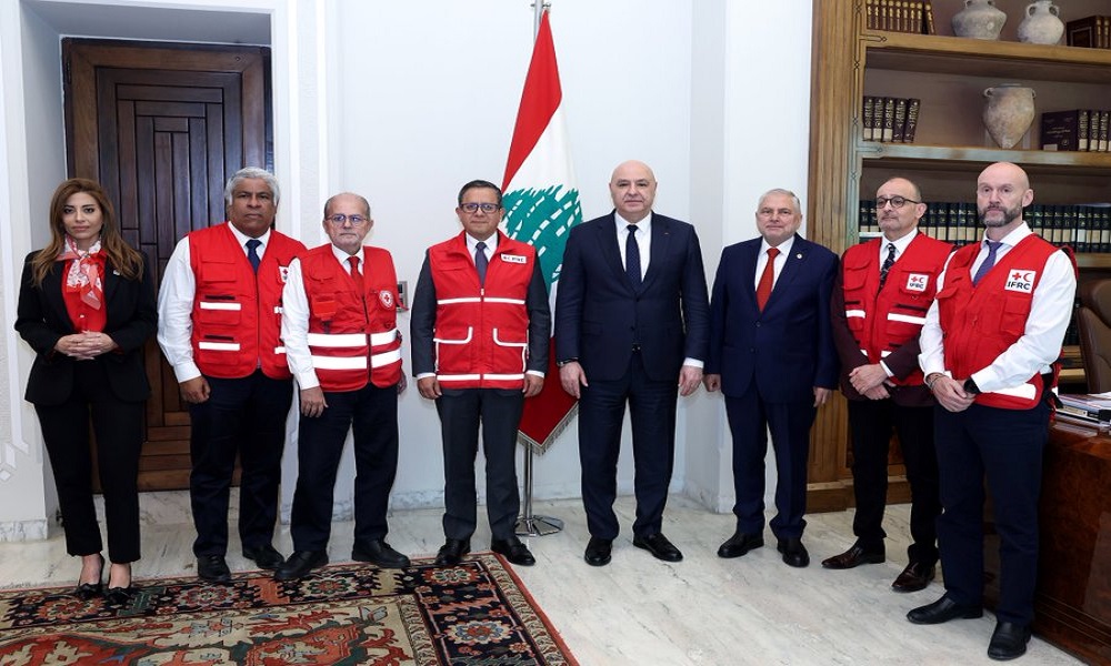 عون: ساعدونا لمعرفة مصير الأسرى بالسجون الإسرائيلية!