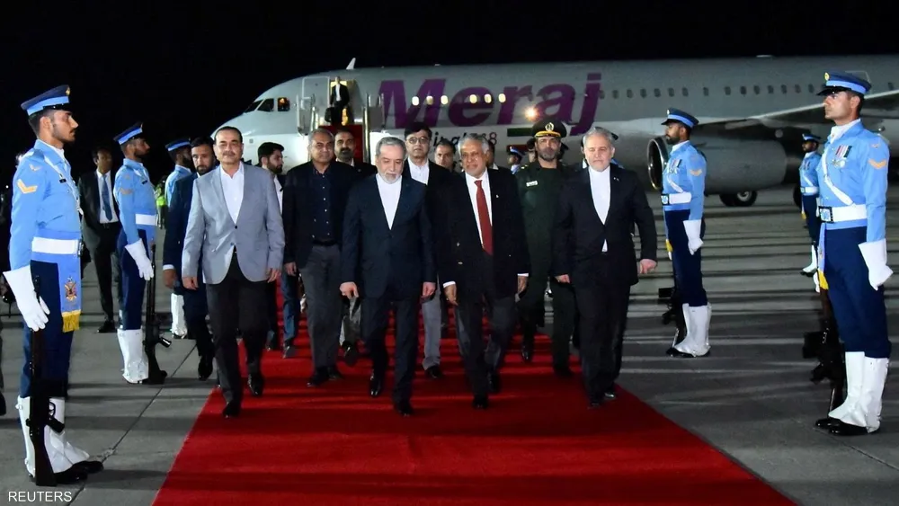 إيران: عراقجي لا يبحث الملف النووي في باكستان