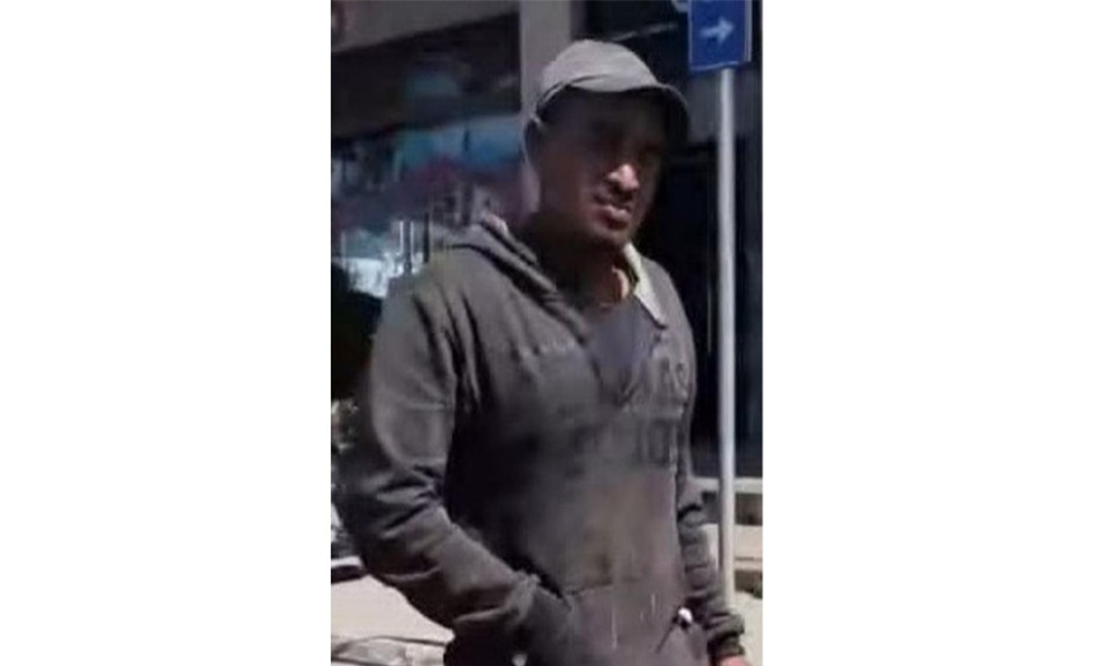 بالصورة- أحرق النّفايات داخل عقار… هل رأيتموه؟