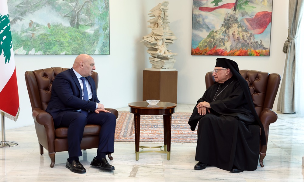عون: للاستفادة من الفرصة المتاحة لوقف التصعيد