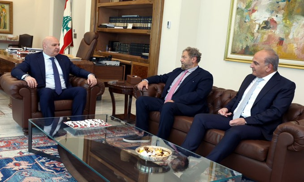 عون يرحّب بإطلاق باخرة سياحية من جونيه إلى قبرص