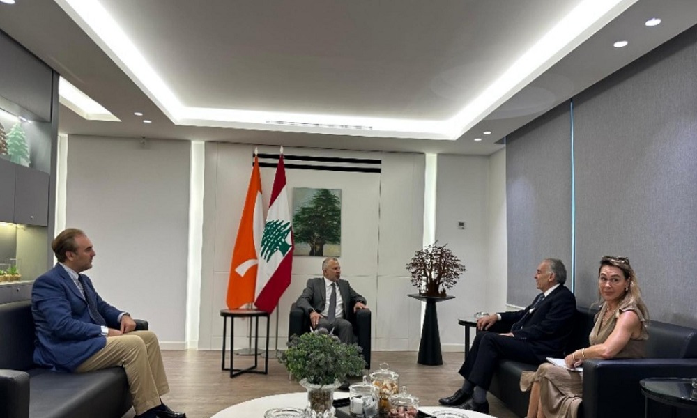 الأوضاع العامة بين باسيل وآرنو