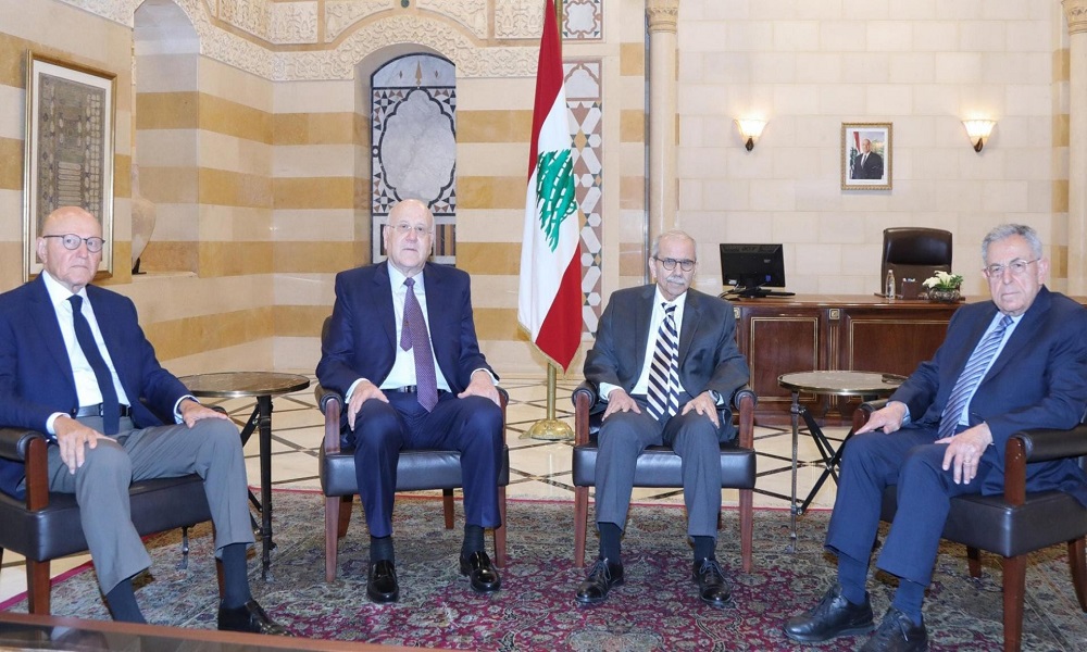 الأوضاع العامة بين سلام ورؤساء الحكومات السابقين