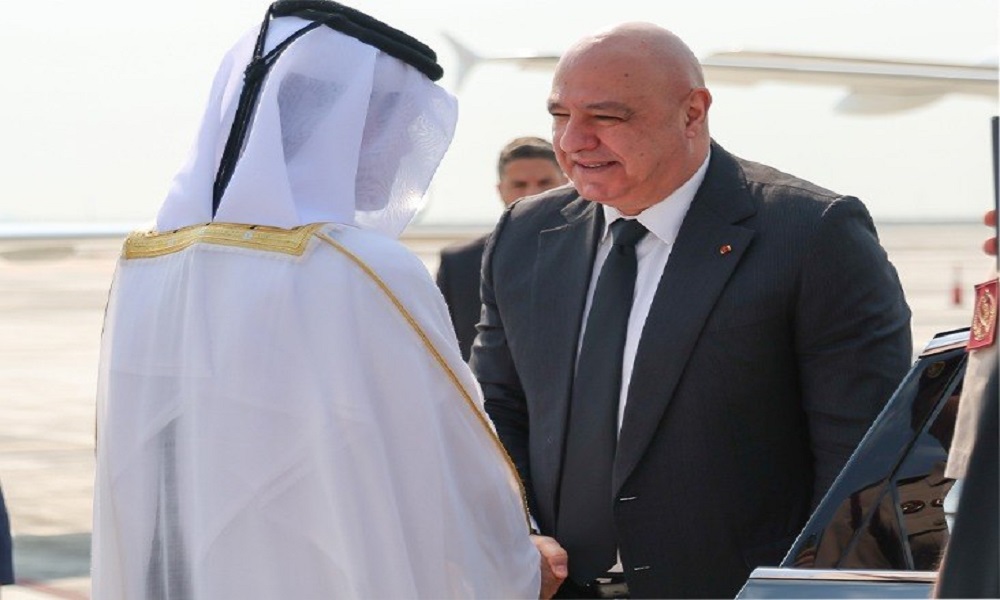 عون يصل الدوحة لتقديم التعازي بوفاة الأمير الوالد