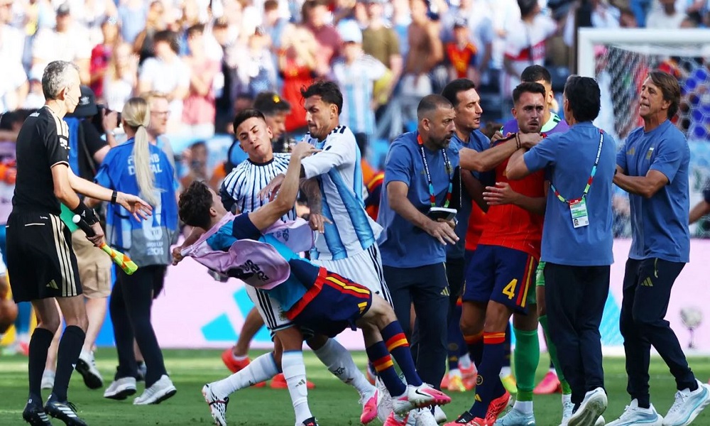 “الفيفا” يفتح تحقيقًا في أحداث نهائي كأس العالم