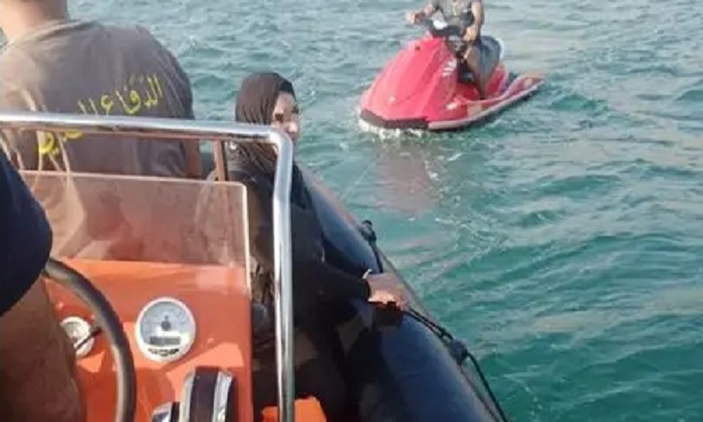 إنقاذ امرأة بعد انقلاب دراجة مائية في عكار