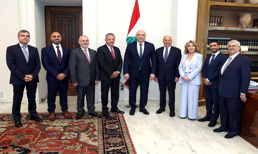 الأوضاع العامة على طاولة عون