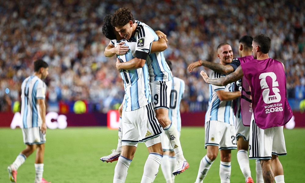 الأرجنتين تتأهل إلى نصف نهائي كأس العالم