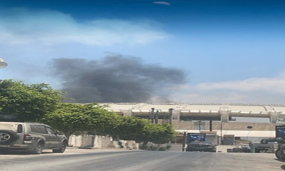 حريق بالقرب من المدينة الرياضية (فيديو)