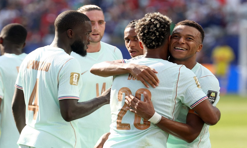فرنسا تتخطى المغرب وتعبر إلى نصف النهائي