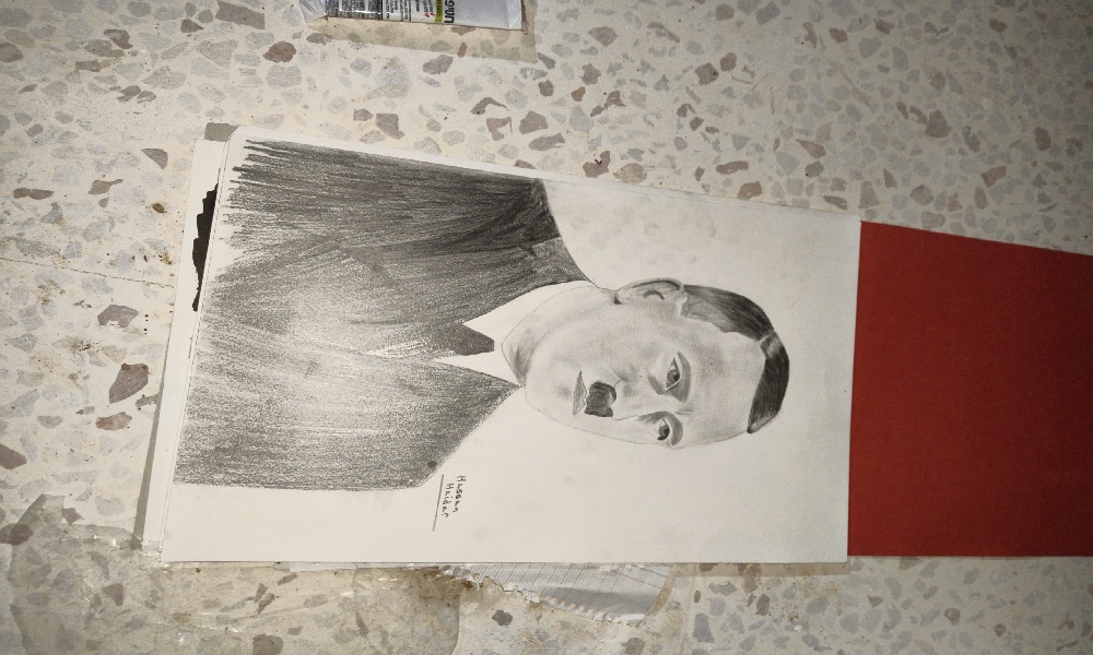 رسومات لهتلر في الجنوب.. إسرائيل: “الحزب” يرسّخ الفكر النازي!