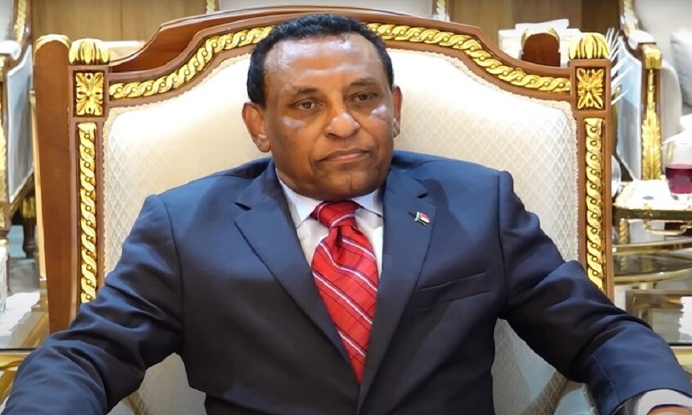 رئيس وزراء السودان: الجيش يمسك بزمام المبادرة في الحرب