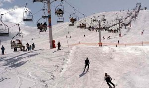 توافد اللبنانيين والمغتربين يحرّك مناطق التزلّج وينعش الحجوزات في نهاية الأسبوع 75%