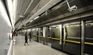 إضراب العاملين في مترو أنفاق لندن بسبب خفض الوظائف