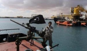ليبيا تطلب المساعدة في حماية مرافئ النفط والمطارات