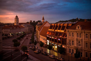 Lithuania-Vilnius_at_dusk-