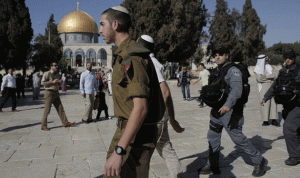 إسرائيل تمنع الرجال دون 40 عاماً دخول الأقصى