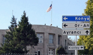 السفارة الأميركية في تركيا تحذر من وقوع هجمات قرب الحدود السورية