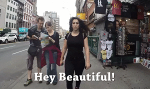 بالفيديو.. تعرّضت للتحرش أكثر من 100 مرّة خلال سيرها في شوارع نيويورك!