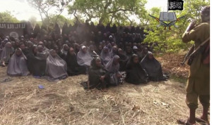 نيجيريا تعلن الاتفاق مع “بوكو حرام” على وقف إطلاق النار والإفراج عن الفتيات المختطفات