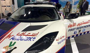 بالصور.. سيارة اسعاف من نوع “لوتس ايفورا إس” في دبي