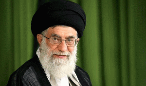 “الغارديان”: الصراع يحتدم في إيران بشأن خلافة خامنئي